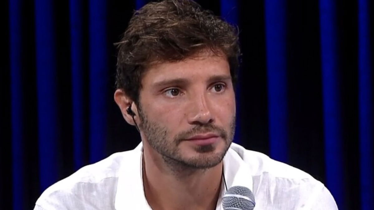 Stefano De Martino verso Sanremo? Verità sul programma cancellato article-post