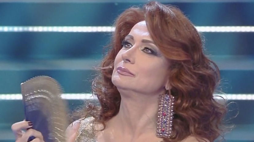 Vladimir Luxuria fiume in piena su L’Isola: screzi Blasi Papi e Asia possibile naufraga preview