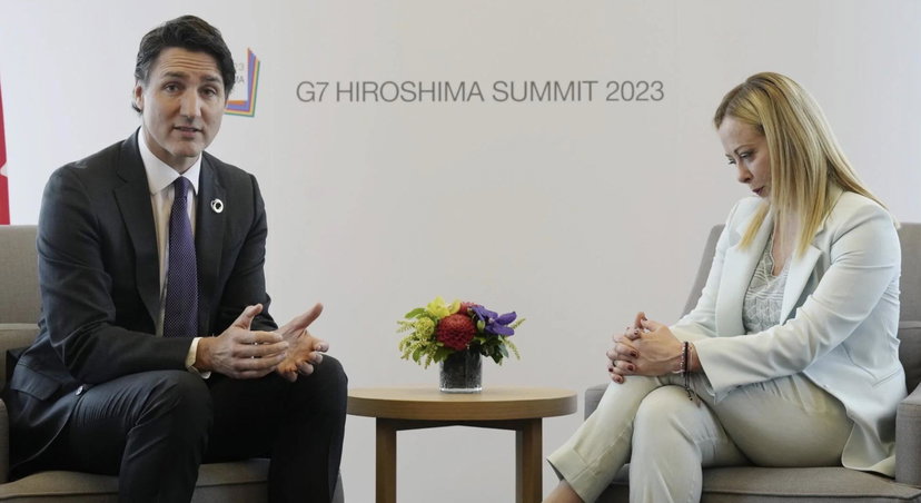 Giorgia Meloni bacchettata da Justin Trudeau: è preoccupato per la comunità LGBT+ italiana preview