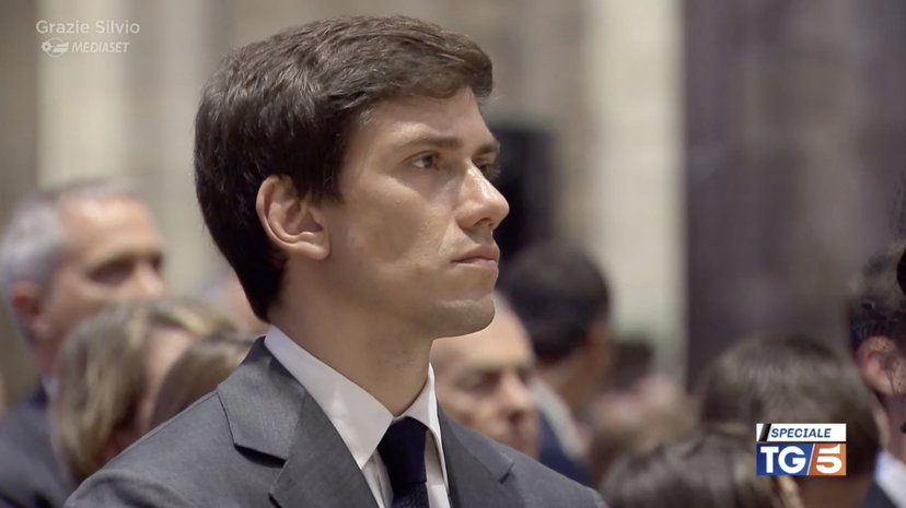 Luigi Berlusconi: dalla “vacanza per soli uomini” all’ascesa in politica? preview