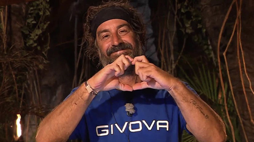 Marco Mazzoli smascherato da una naufraga: “Ecco cosa mi ha chiesto” preview