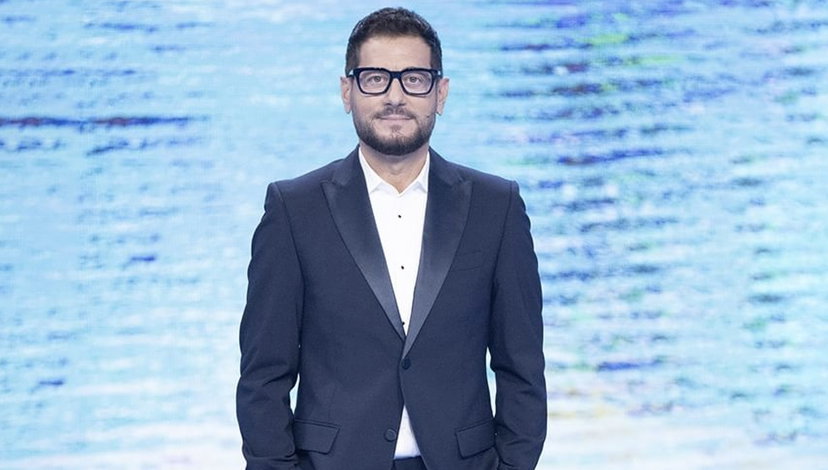 Enrico Papi commenta il flop de La Pupa e il Secchione e parla de L’Isola dei Famosi preview