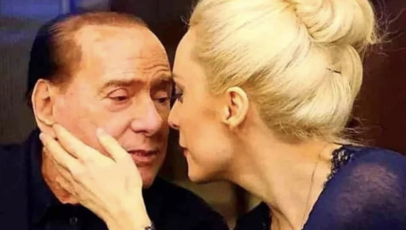 Testamento Berlusconi: “Marta Fascina potrebbe ricevere 100 milioni di euro” preview