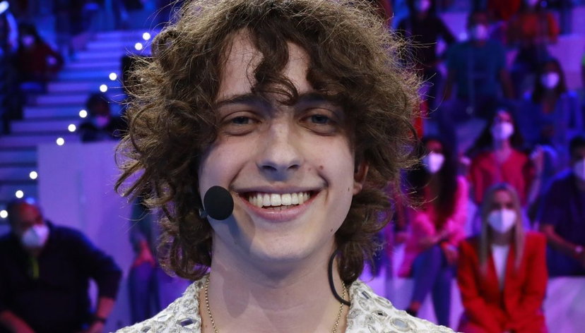 Sangiovanni interpreta Carlo Verdone nella serie a lui dedicata preview