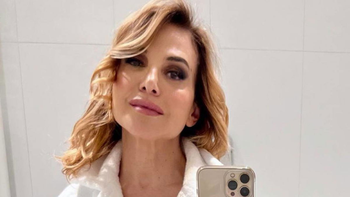 Barbara d’Urso saluta i fan e promette: “E non finisce qui!” article-post