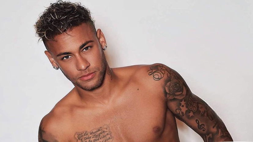 Modella sgancia la bomba su Neymar: “Beccato con un uomo famoso, ecco chi è” preview