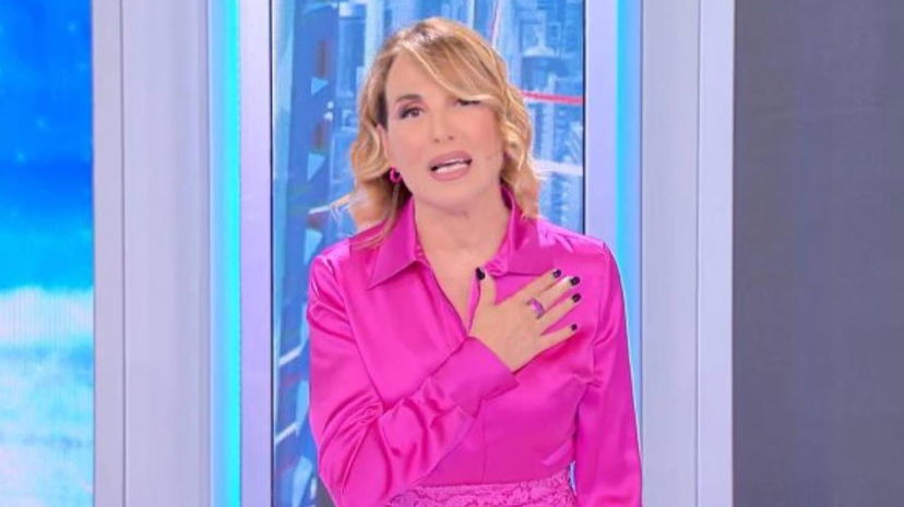 Pomeriggio 5, il motivo dietro all’addio della d’Urso: “Non c’entra il trash” preview