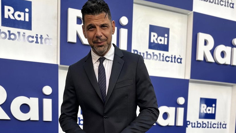 Salvo Sottile, una bestemmia contro Elly Schlein pubblicata dalla sua pagina Facebook preview