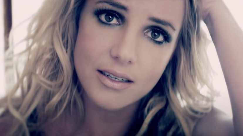 Paura per Britney Spears: “Vicina ad un criminale assunto come colf in casa sua” preview