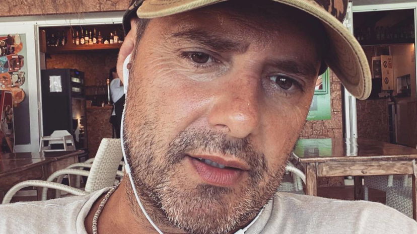 Sfogo di Paolo Meneguzzi scatena una polemica: “Non sanno cantare. Truffa!” preview