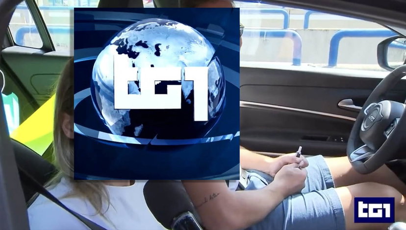 Coppia di Temptation Island intercettata dal Tg1 al casello autostradale preview