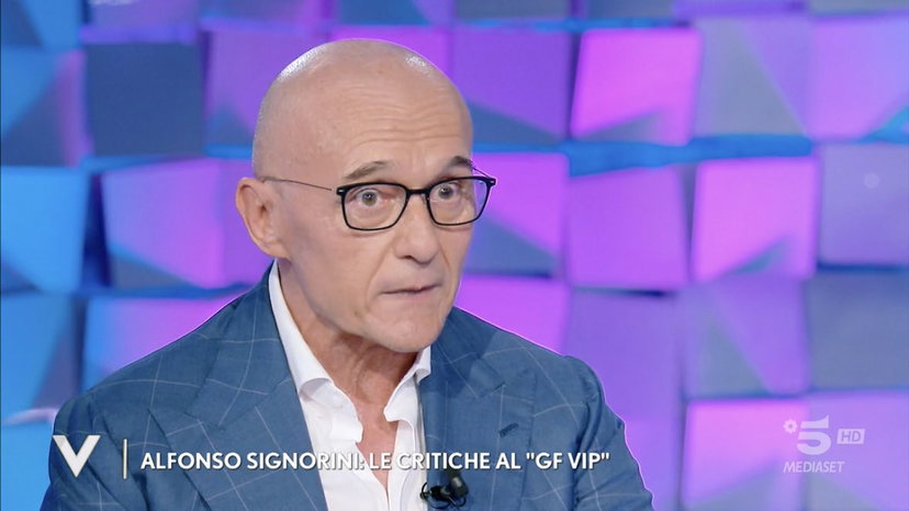 Signorini sul Grande Fratello: “Chiedo scusa per il cast dello scorso anno, era sbagliato” preview