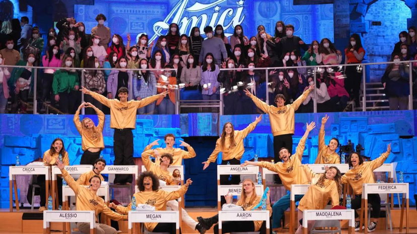 Ballerino di Amici: “Volevo lasciare questo mondo della danza per il mio aspetto” preview