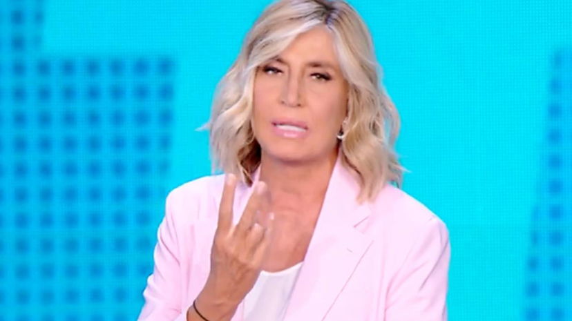 Debutto di Myrta a Mediaset, video in diretta con due “novità clamorose” preview