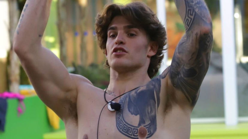 Figuraccia per Paolo al GF: “Discorsi strani. Ma che idea si è fatto?” preview