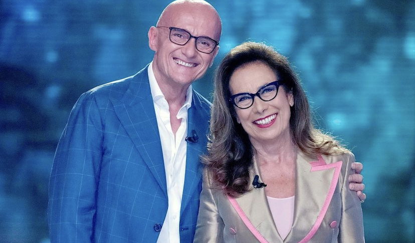 Grande Fratello, parla Signorini: “24 concorrenti, pure un macellaio che non ha Instagram” preview