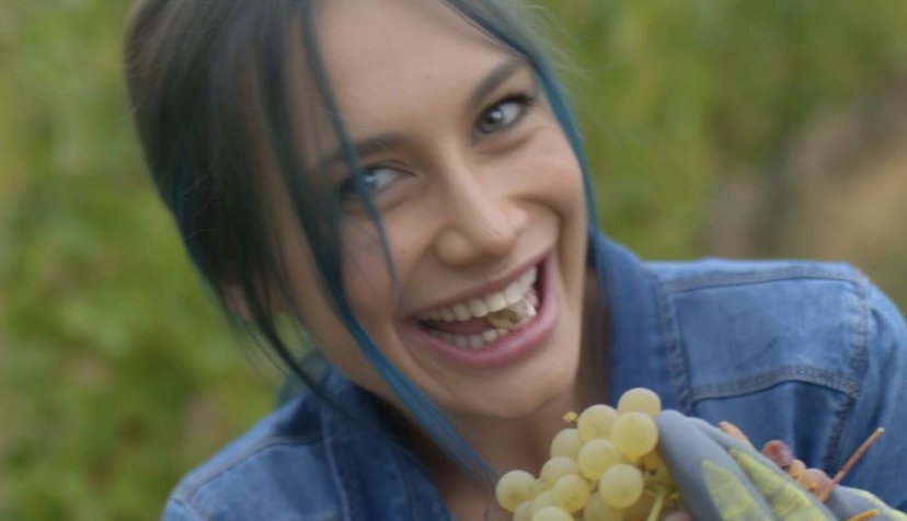 Nikita spiega perché il suo corso motivazionale non è gratis preview