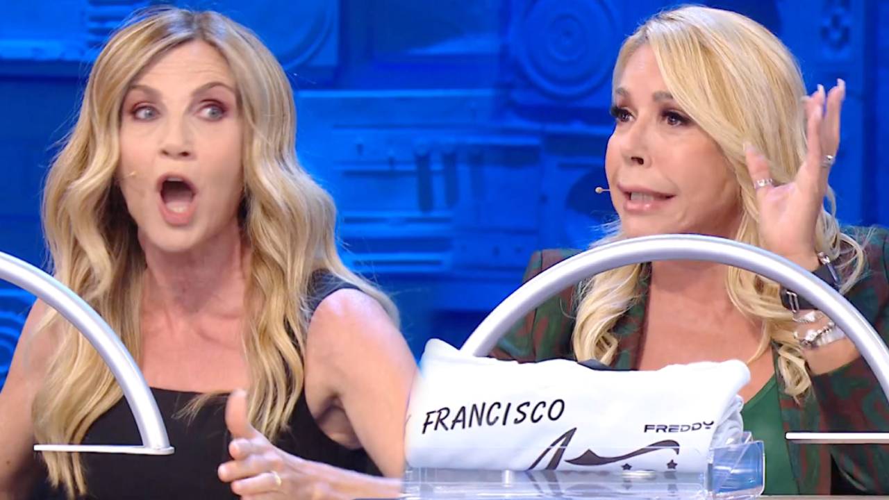 Pettinelli litiga con Lorella Cuccarini