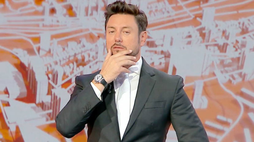 Presentatrice Mediaset su Giambruno: “Lo conosco da 10 anni. In azienda si sa” preview