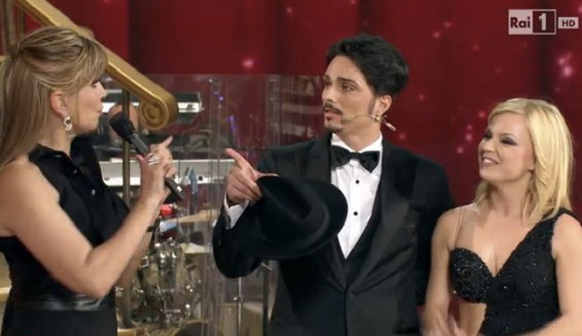 Tony Colombo arrestato durante un blitz anticamorra insieme alla moglie preview