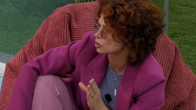 Rabbia di Beatrice, che sbotta anche con Vittorio: “Pugnalata alle spalle” preview