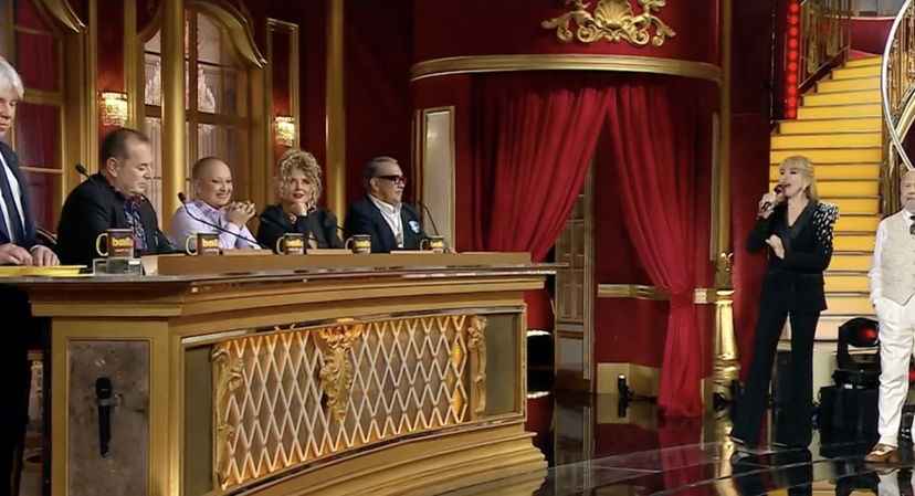 Ascolti 11 novembre: Ballando con le Stelle contro Tu Si Que Vales, chi ha vinto preview