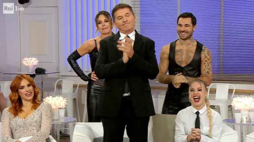 Ascolti 5 novembre: Ballando con le Stelle contro Tu Si Que Vales, chi ha vinto preview