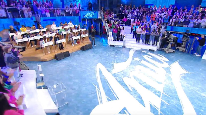 Critiche ad Amici da parte di due famosi cantanti: “Poveri ragazzi” preview