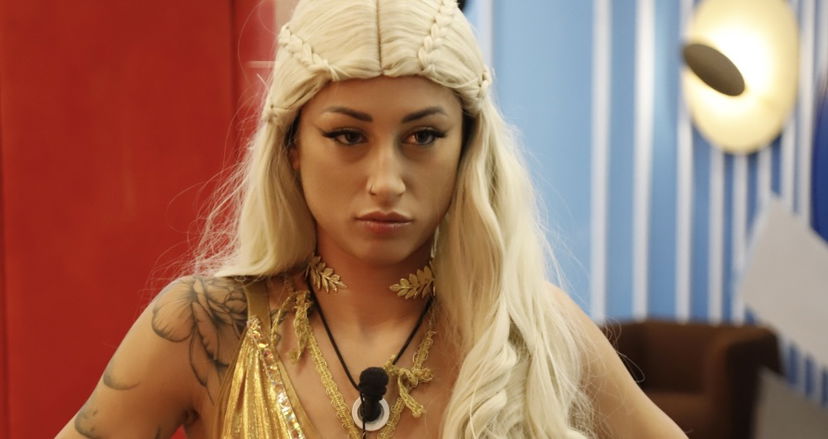 Letizia Petris fa una confessione (molto particolare) a bassa voce preview