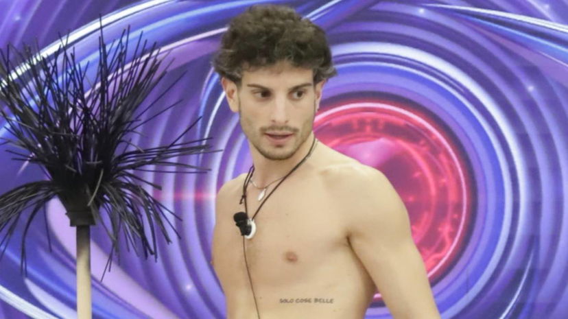 Bufera al GF per le parole di Garibaldi sui gay, Varrese prova a fermarlo preview