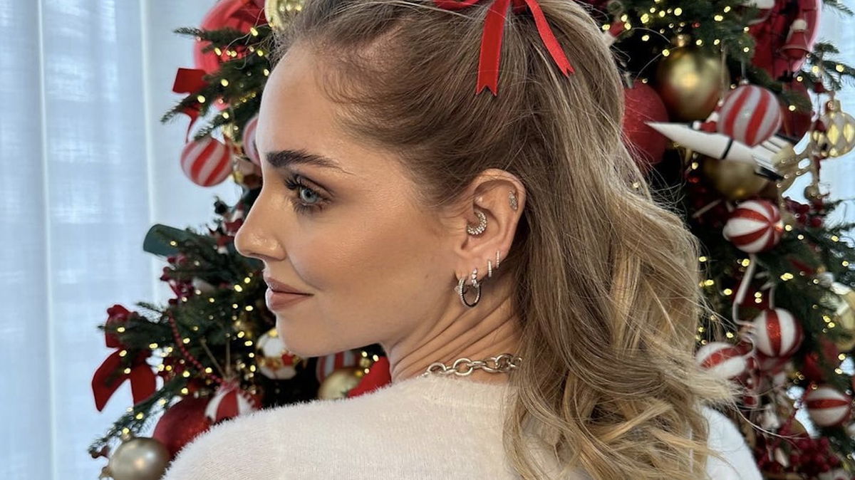 Fedez e le sorelle Ferragni mostrano il loro Natale, ma Chiara non c’è article-post