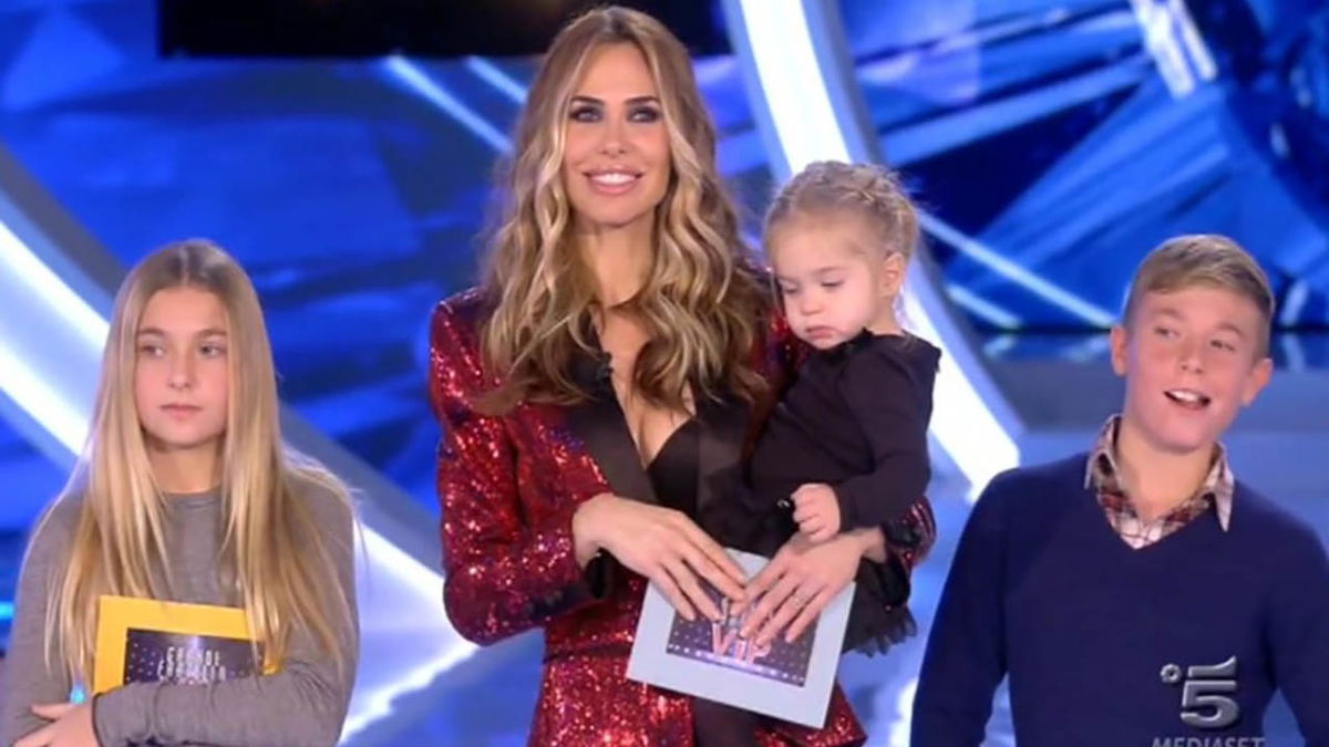 Cristian, Chanel e Isabel: come hanno reagito i figli di Ilary al documentario article-post