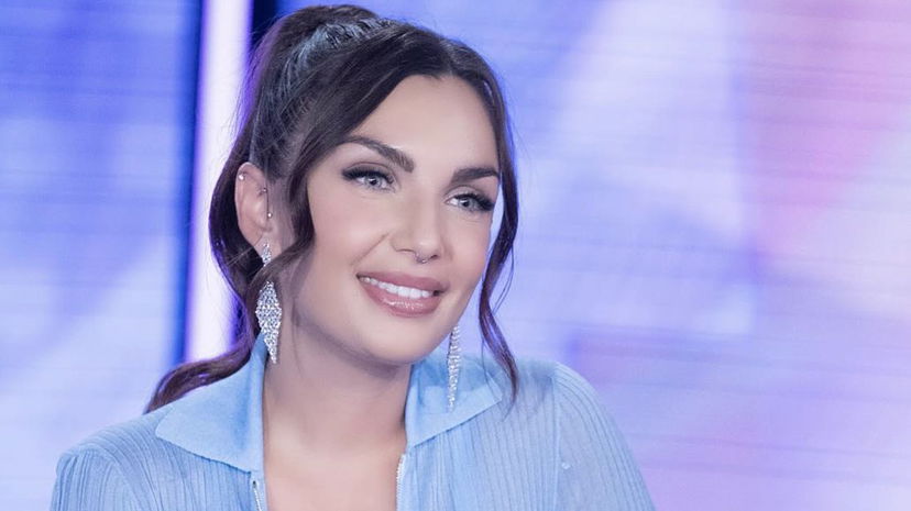 Elettra pronta a diventare mamma: “Ho parlato con mio marito” preview