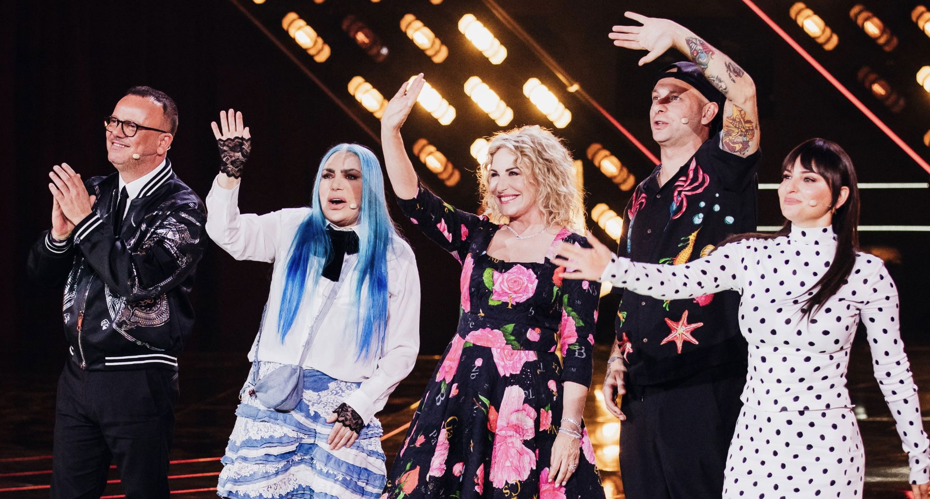 Ascolti 1 dicembre: Ciao Darwin contro The Voice Kids, chi ha vinto