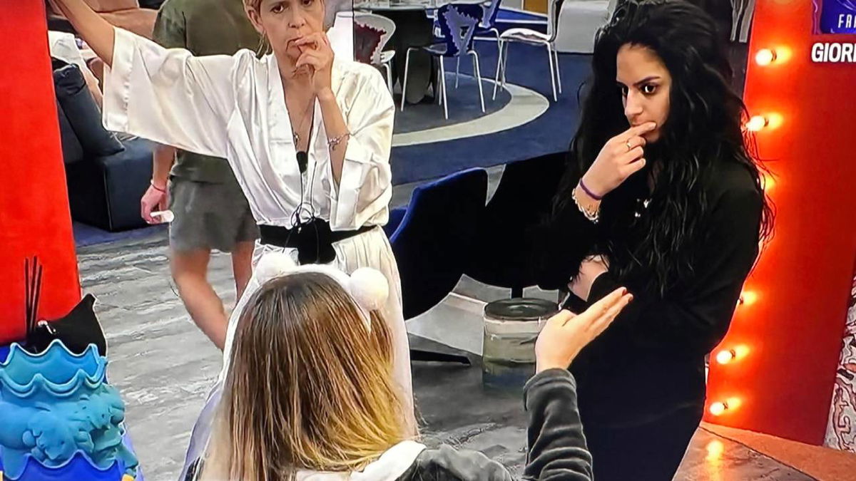 Alleanza e piano di Perla e Anita per far crollare Beatrice: “Istighiamola” article-post