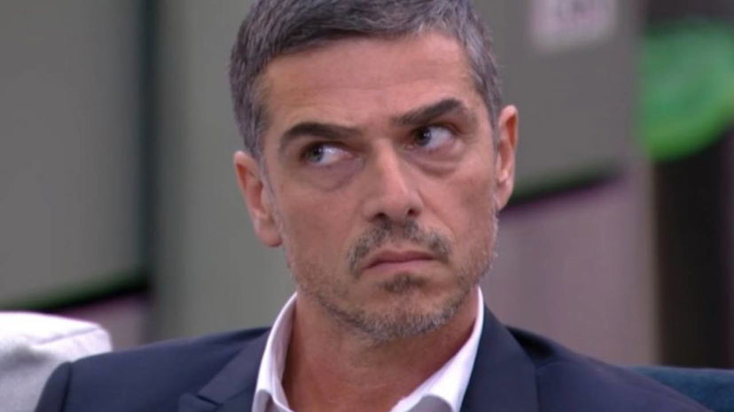 Bocciatura per Varrese, critiche di una conduttrice: “Dice cose terribili, violento verbalmente” preview