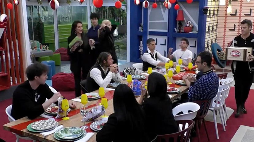 Conduttrici Mediaset criticano i gieffini: “Nessun empatia dopo un lutto” preview