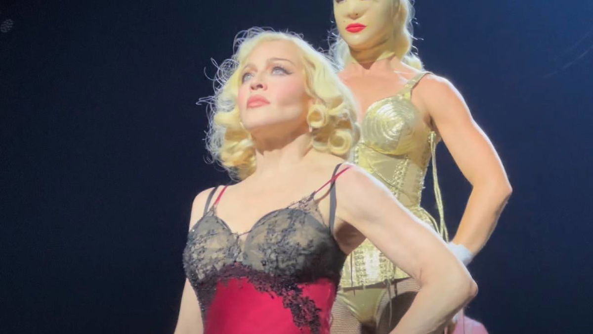 Denuncia per Madonna, due fan l’hanno querelata: “Possibile class action” article-post
