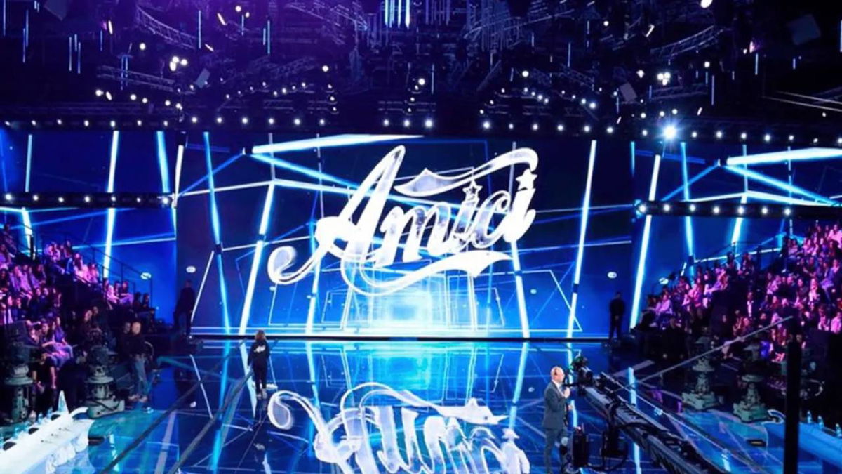 Ex ballerino di Amici parla di guadagni: “Adesso lavoro in un autonoleggio” article-post