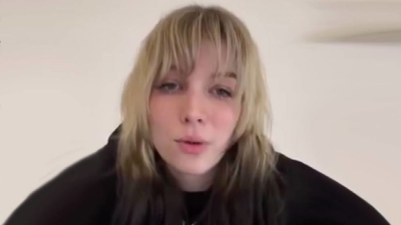 Spiegazioni di Mew sulla sua uscita da Amici, il video: i seri motivi preview