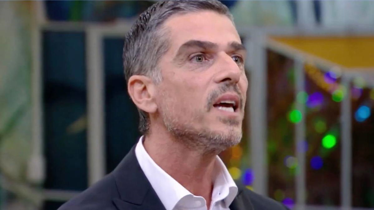 Varrese esagera durante la pubblicità: parole forti contro Mirko article-post