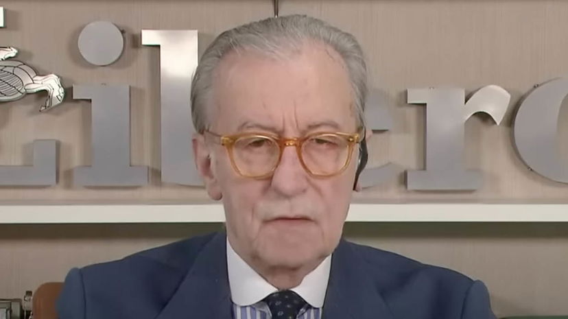 Vittorio Feltri dice la sua su Selvaggia Lucarelli: “È solita farlo” preview
