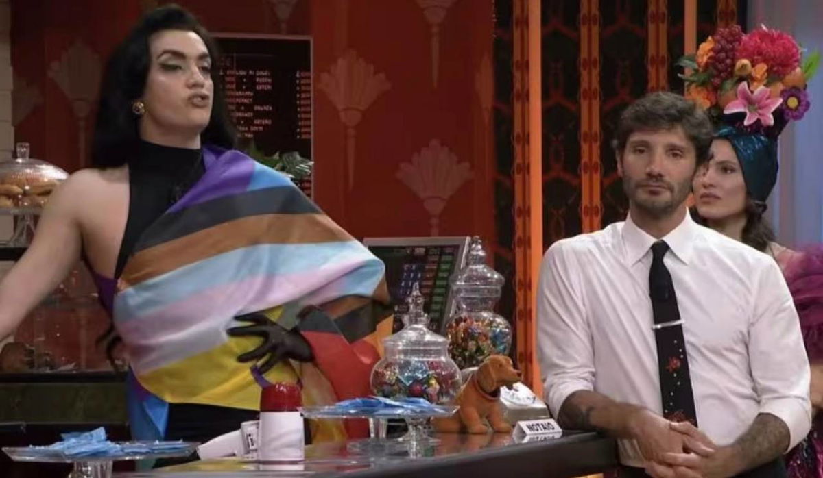 Ambrosia di Bar Stella: “In tv facevo una caricatura” e il suo rapporto con Stefano De Martino article-post