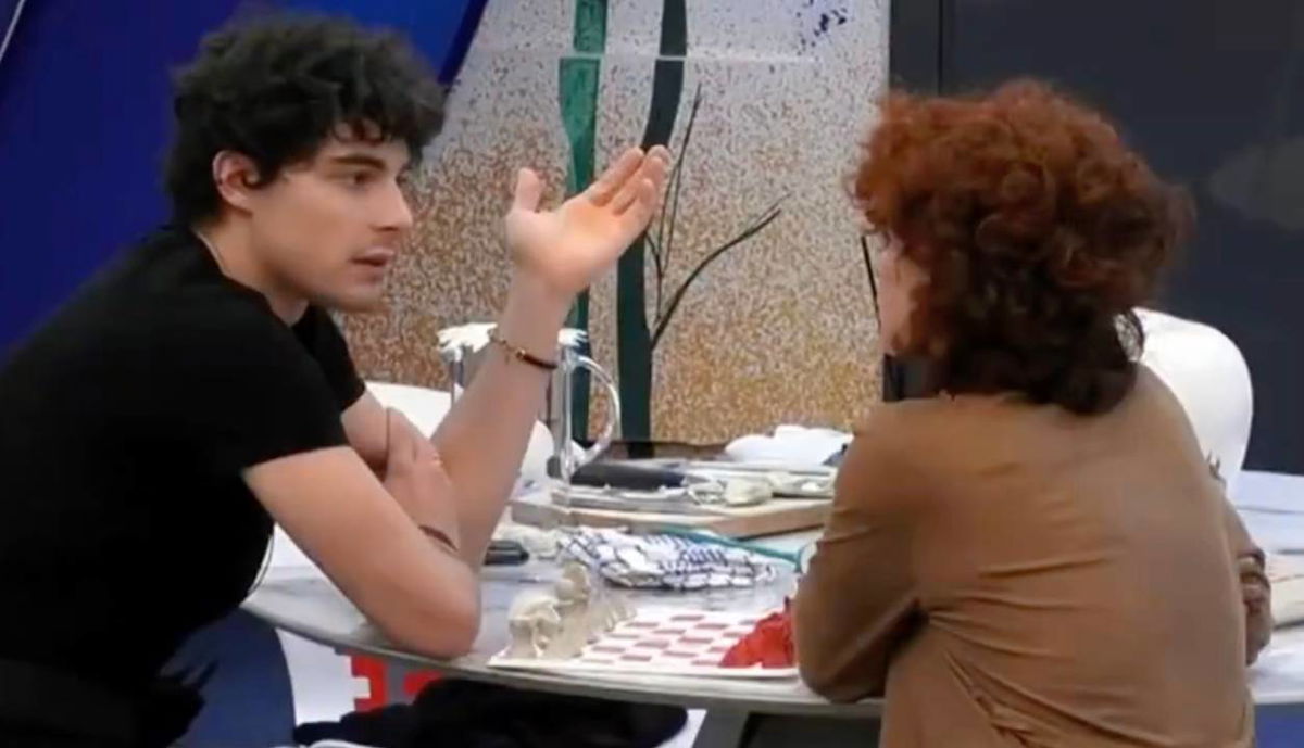 Beatrice Luzzi chiude l’amicizia con Vittorio Menozzi: “Con me hai chiuso” article-post