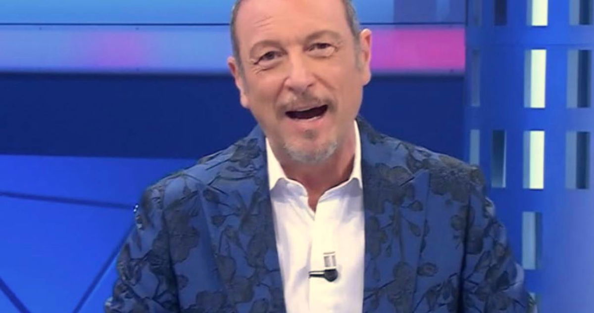 Colpaccio di Amadeus per Sanremo: “Trattative in corso e non sarebbe la sua prima volta” article-post