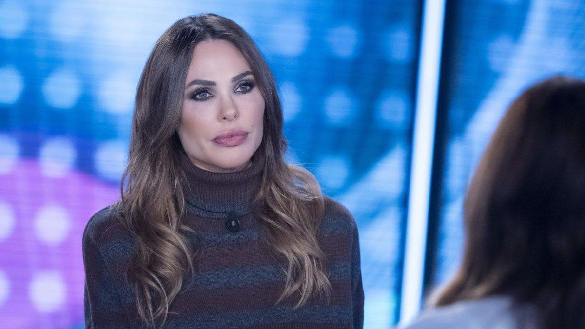 Replica di Ilary Blasi alle dichiarazioni di Cristiano Iovino article-post