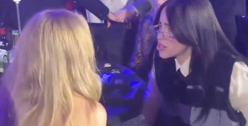 Billie Eilish parla con Kylie Minogue tappandosi la bocca, ma i fan scoprono cosa ha detto preview