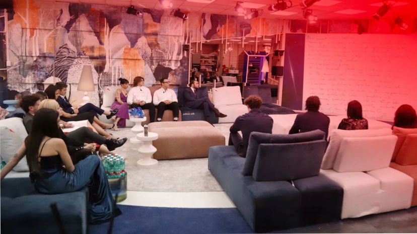 Concorrente del Grande Fratello chiede di ritirarsi: “Devo uscire. Cosa succede al mio contratto” preview