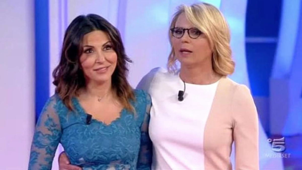 De Filippi farebbe Sanremo con Ferilli: nuovo commento di Sabrina sul Festival article-post