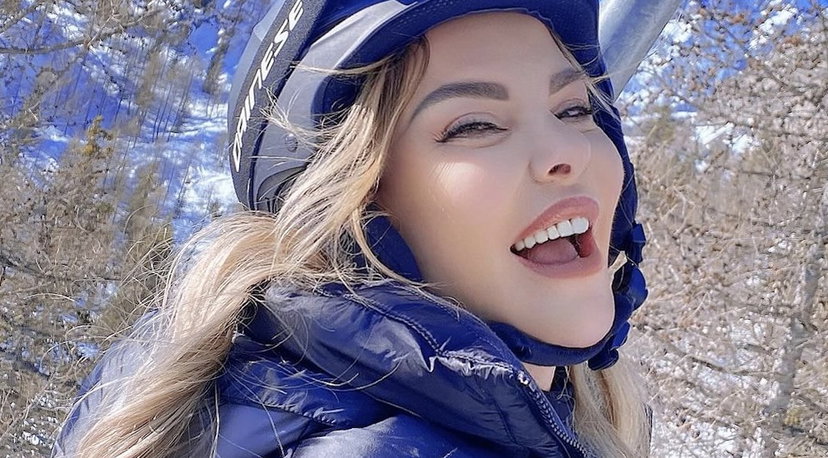 “Copertina misogina”, un utente lo fa notare ad Alba Parietti che sbotta preview